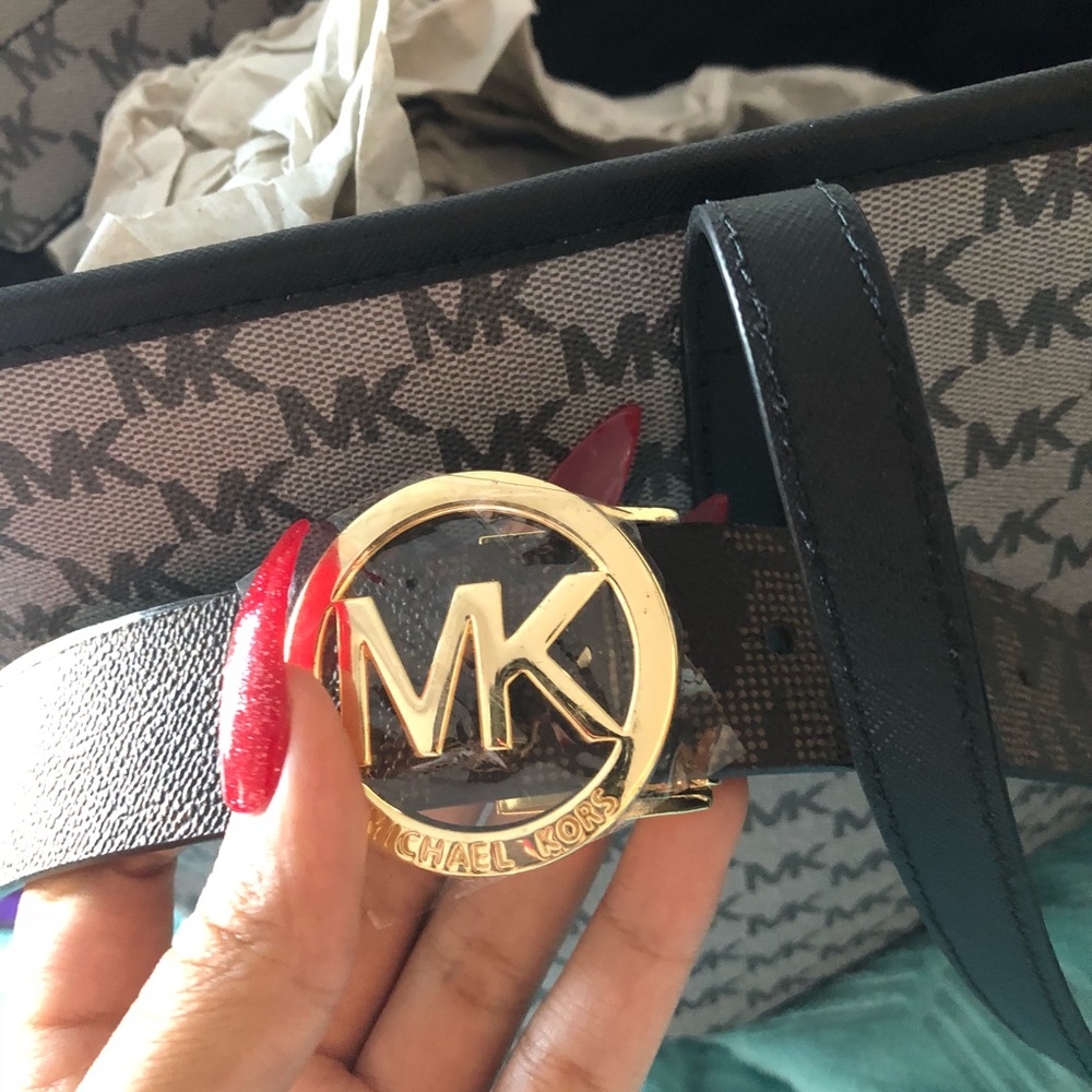 ✨🛍🎀Micheal Kors Belt🎀🛍✨